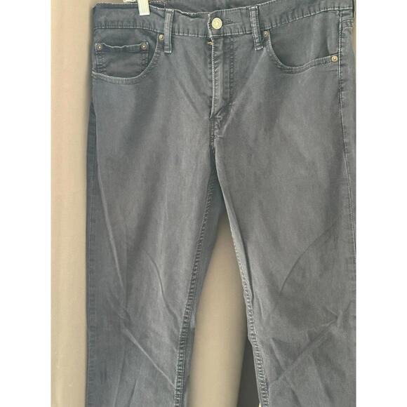Levi’s Jeans – 33x34 – Dark Wash – Classic Fit - Picture 1 of 8